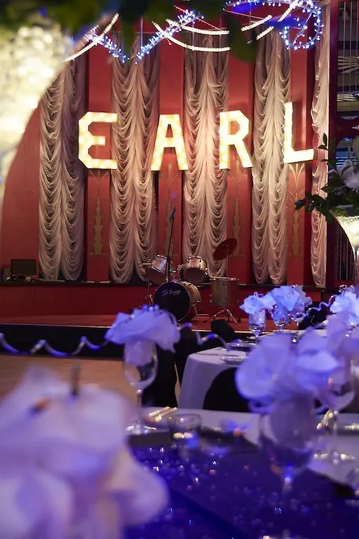 Earl Of Doncaster Hotel